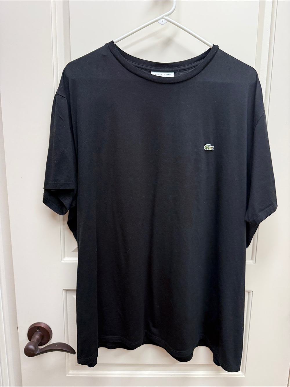 Lacoste Black Short-Sleeve Crewneck Tee with Green Crocodile